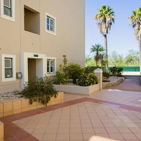 Sunny 1bdr W/ Balcony & Pool In By Lovelystay Apartment Portimao
